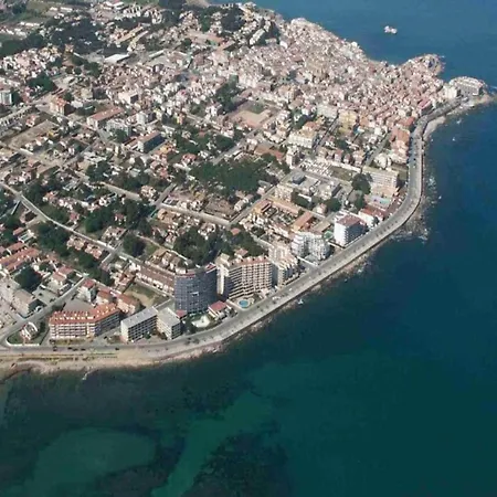 In Spain Near Sandy Ля Эскала